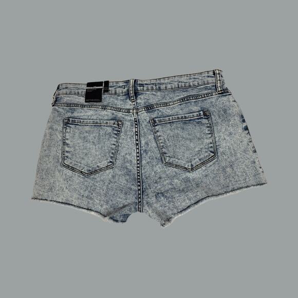 SeeThruSoul Denim Jean Shorts | Acid Light Wash | High Rise | Boyfriend Short - Picture 3 of 4